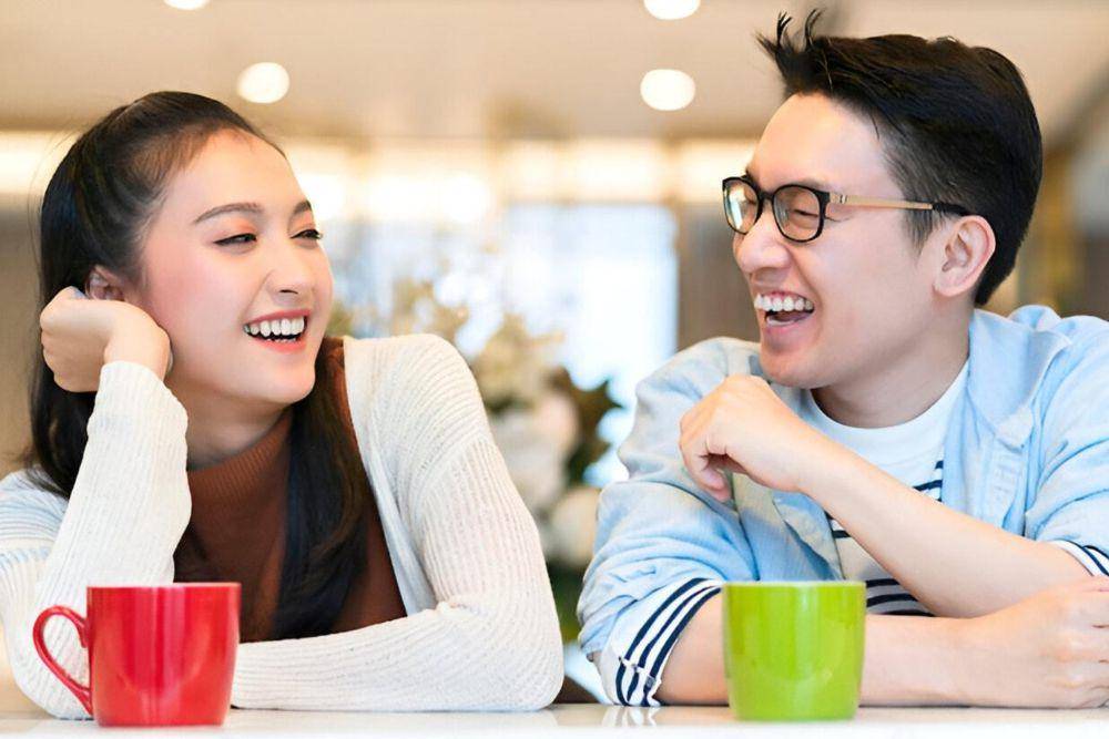 ilustrasi hubungan kakak adik tanpa status (freepik.com/Lifestylememory)