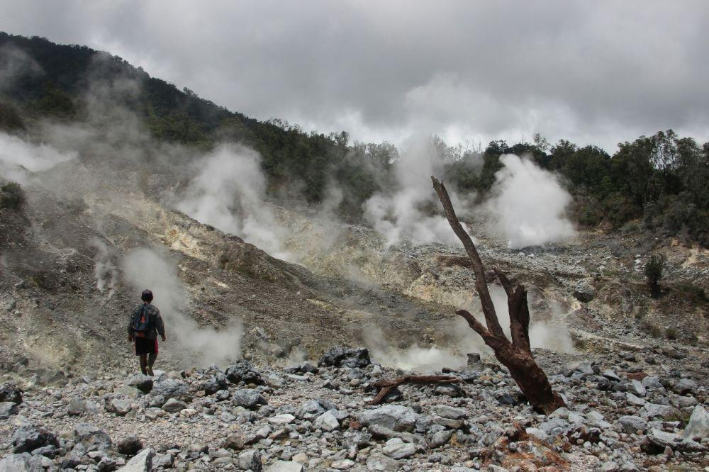 Jalur Pendakian Gunung Papandayan beserta Pos-posnya