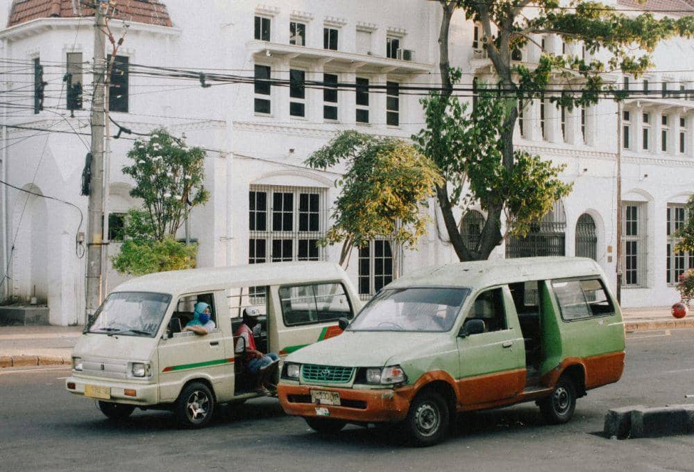 7 Transportasi Umum di Surabaya yang Murah Meriah | IDN Times