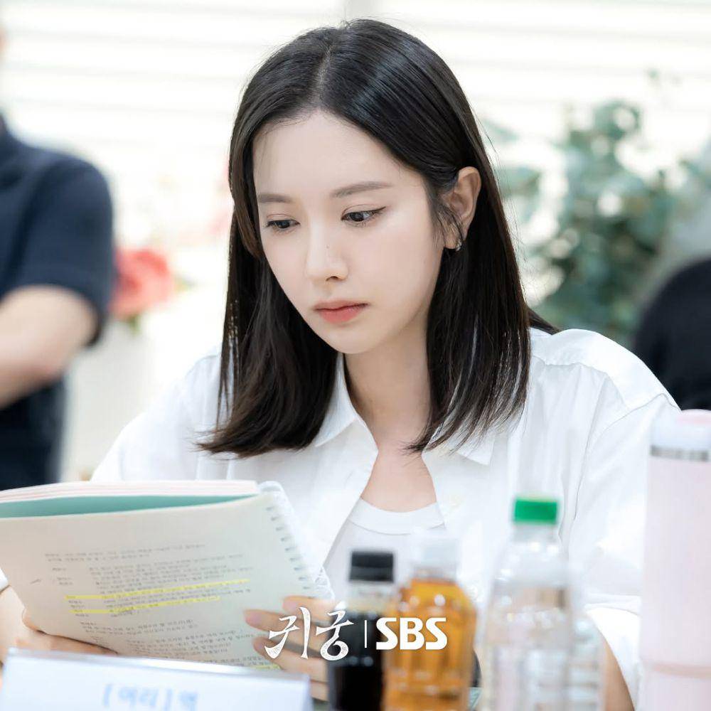 potret pembacaan naskah drama The Haunted Palace (instagram.com/sbsdrama.official)