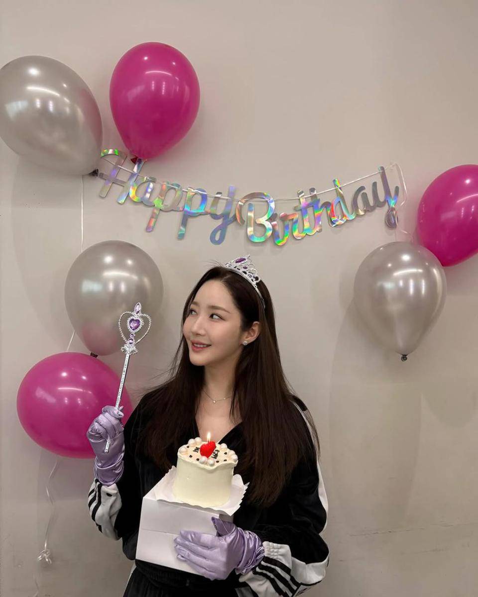 potret ulang tahun Park Min Young (instagram.com/rachel_mypark)