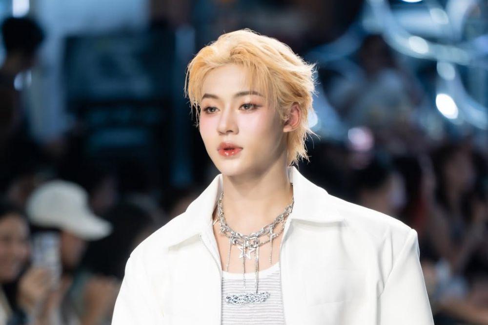 7 Artis GMMTV yang Awali Karier Sebagai Idol, Kini Bisa Akting Juga!