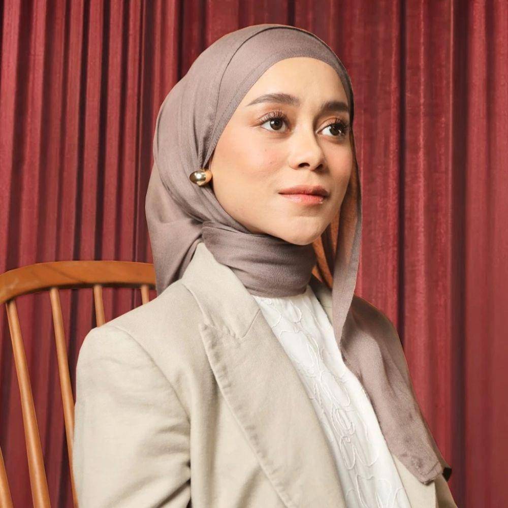 Hijab Viscose Lebaran 2025. (shopee.co.id/Lozy Hijab Official Shop)