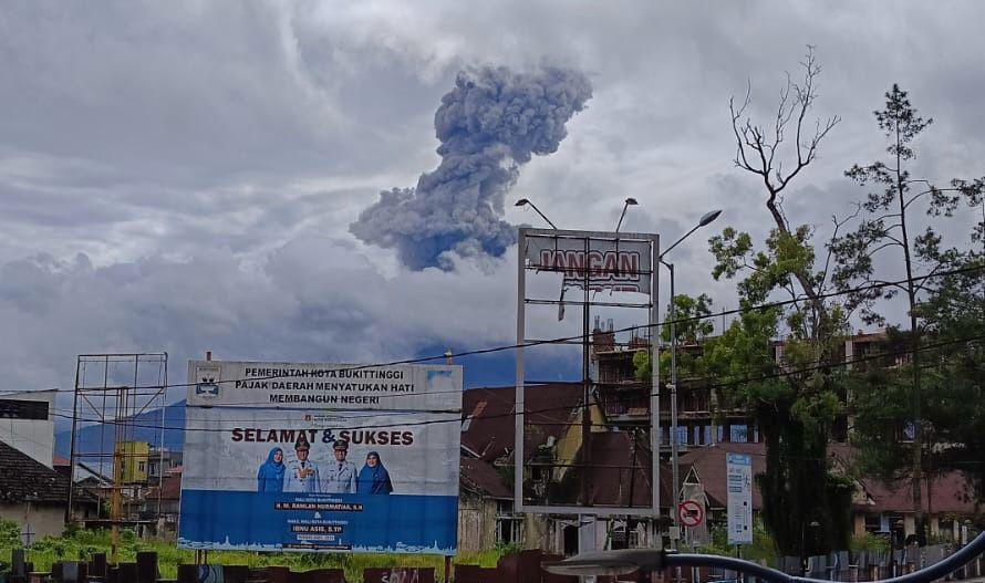 CEK FAKTA: Video Erupsi Gunung Gede Viral, Benarkah?