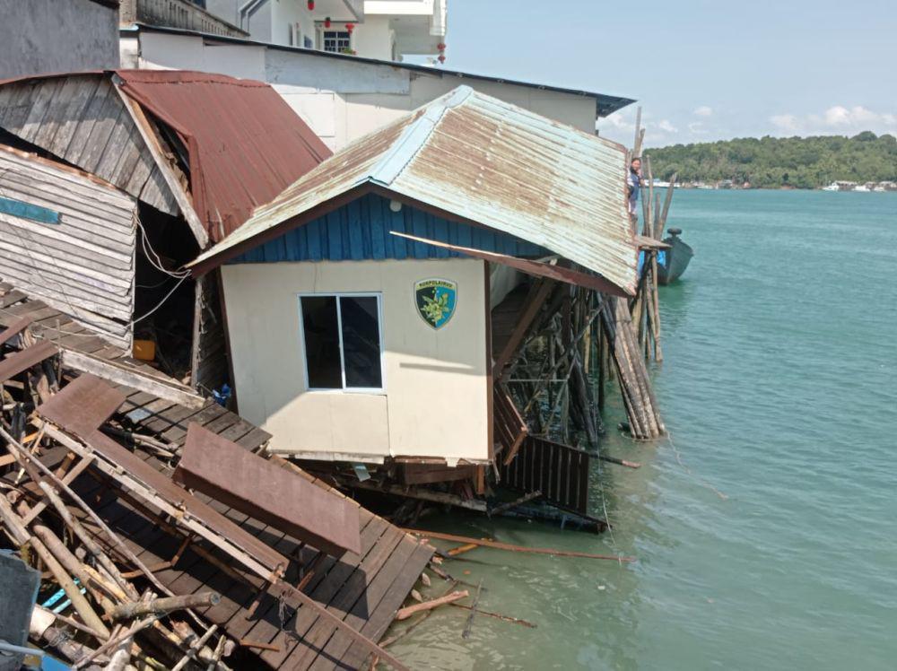 Kapal Tanker WM Natuna Hilang Kendali, Tabrak Pemukiman Warga di Batam