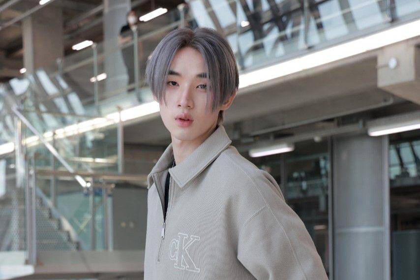 Hong Pichetpong (instagram.com/hongshihoshi)
