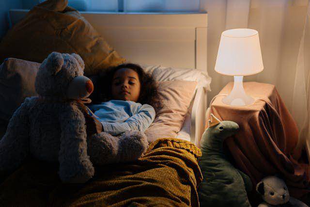 ilustrasi anak tidur (pexels.com/cottonbro studio)