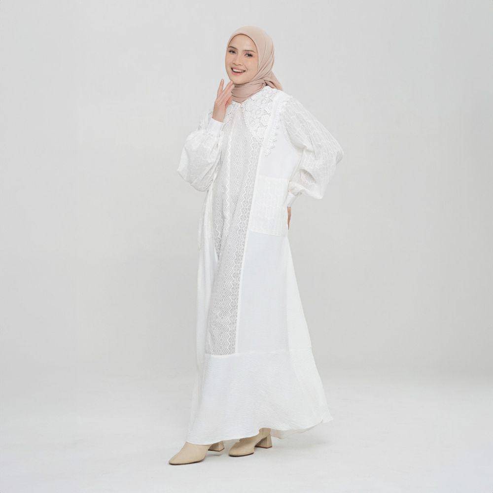 Deenay - White Series Maxi Dress (shopee.co.id/deenay official shop)
