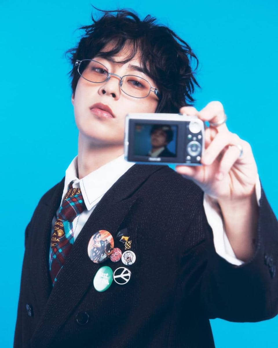 Xiumin di mini album kedua Interview X (instagram.com/inb100_official)