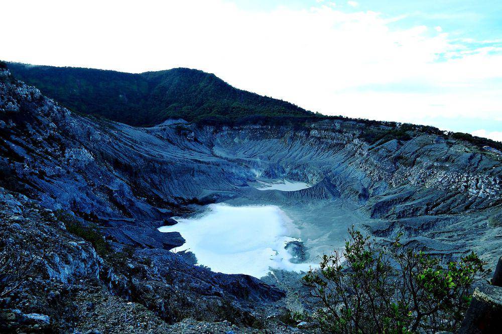 ilustrasi Gunung Tangkuban Perahu (pixabay.com/ignartonosbg)