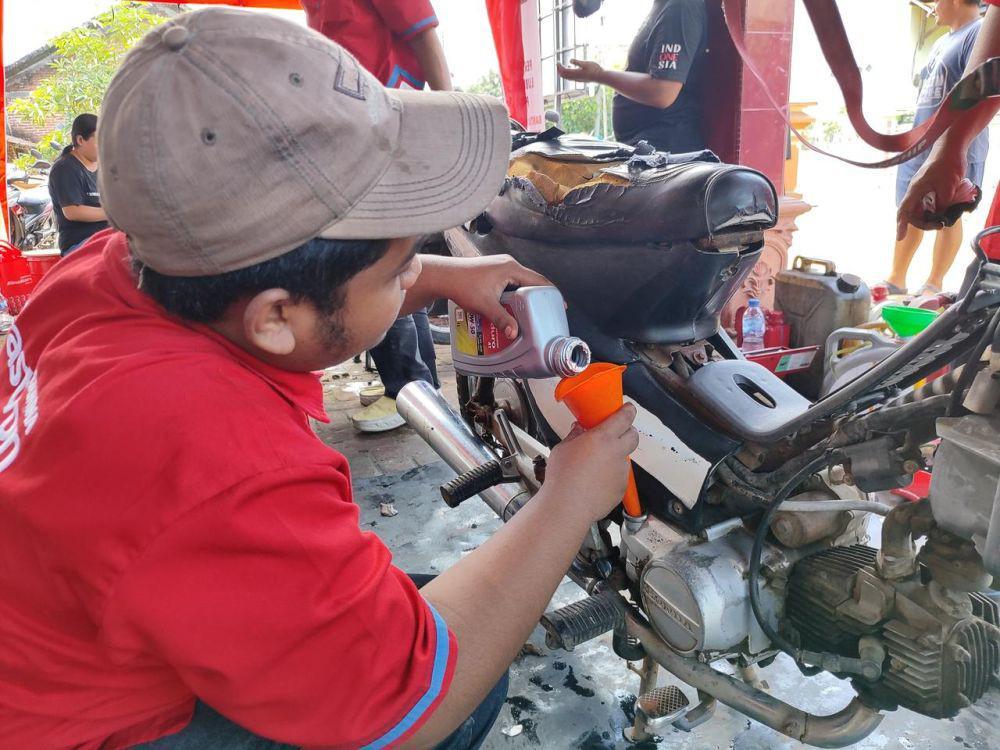 Ganti Oli Mesin Motor Berapa KM? Berikut Anjurannya