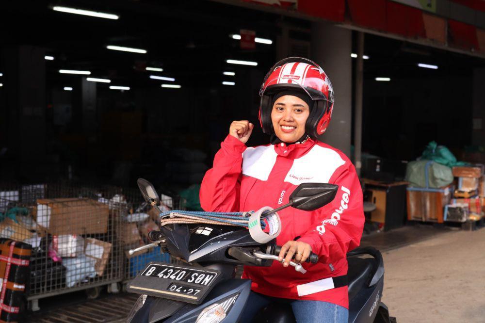 Kisah Kurir Perempuan Lion Parcel Menembus Batasan Gender. (Dok/Istimewa).