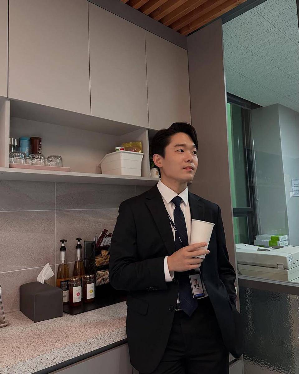 potret Lee Kyu Sung (instagram.com/lee.kyu.sung)