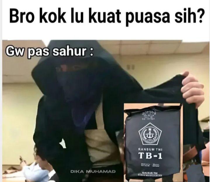 meme kuat puasa (instagram.com/shrulrfli25)