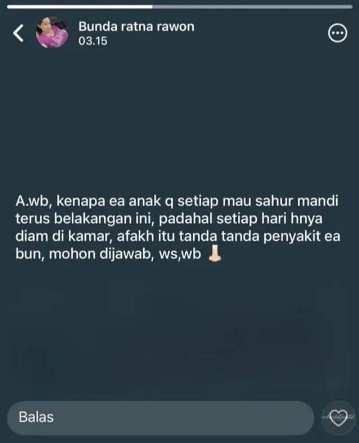 momen mandi wajib (instagram.com/meme.comic.lovers)