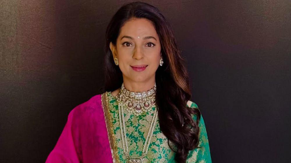 5 Rekomendasi Film Jadul Juhi Chawla, Ada Favoritmu?