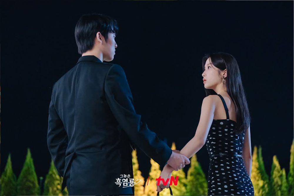 still cut drama My Dearest Nemesis (instagram.com/tvn_drama)