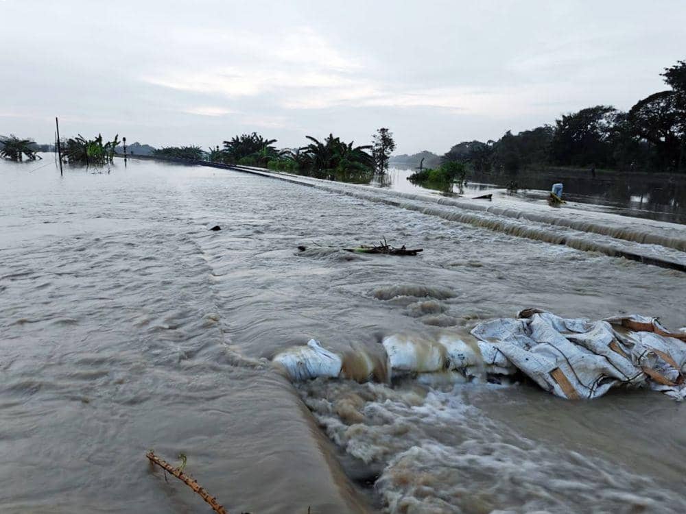 Banjir di Grobogan yang merendam lintasan rel. (Dok. KAI Daop 4 Semarang)