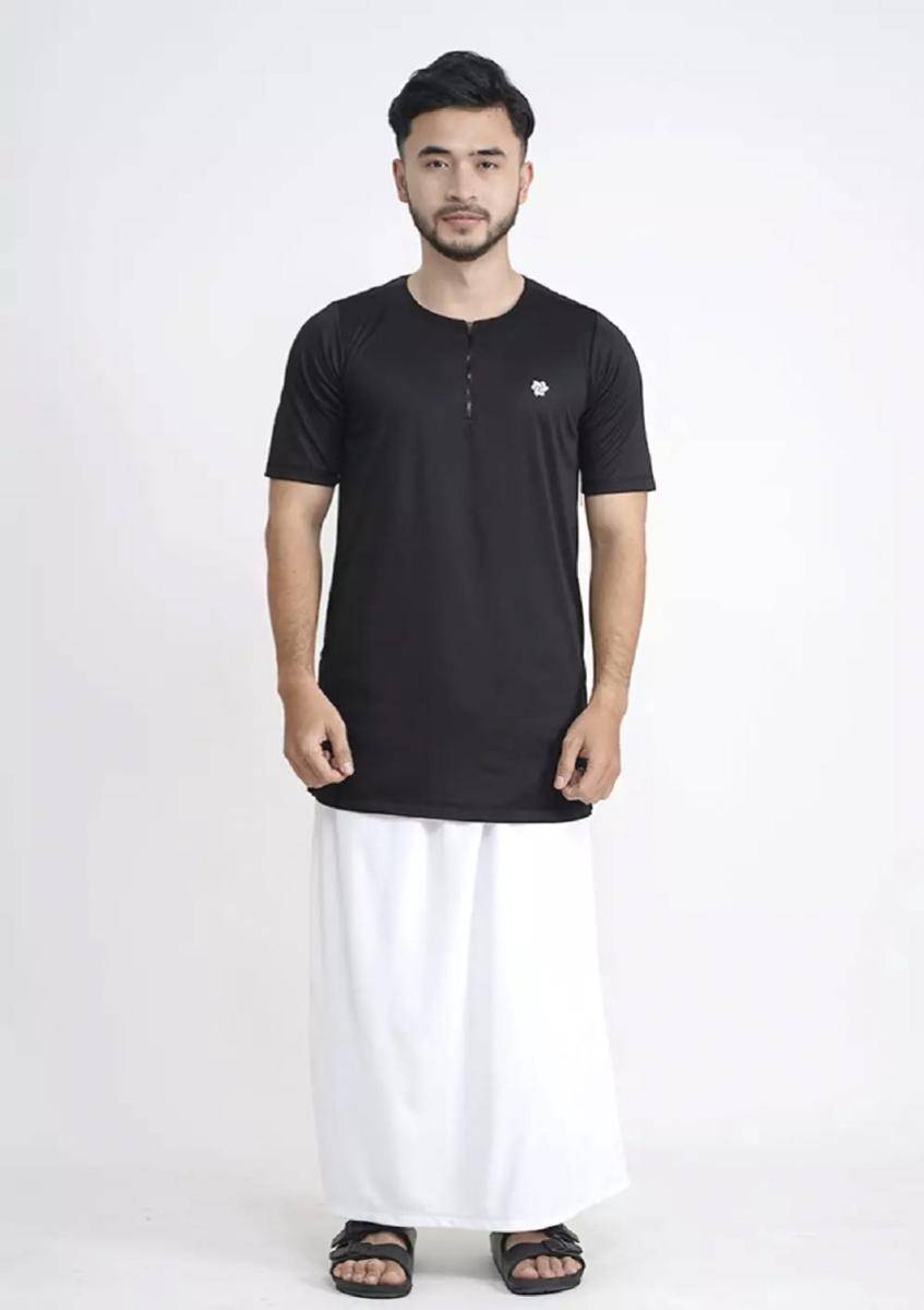 Tiento Setelan Baju Muslim Kurta Lengan Pendek Zipp Tiento Celana Sarung 2in1 (zalora.co.id/Tiento)