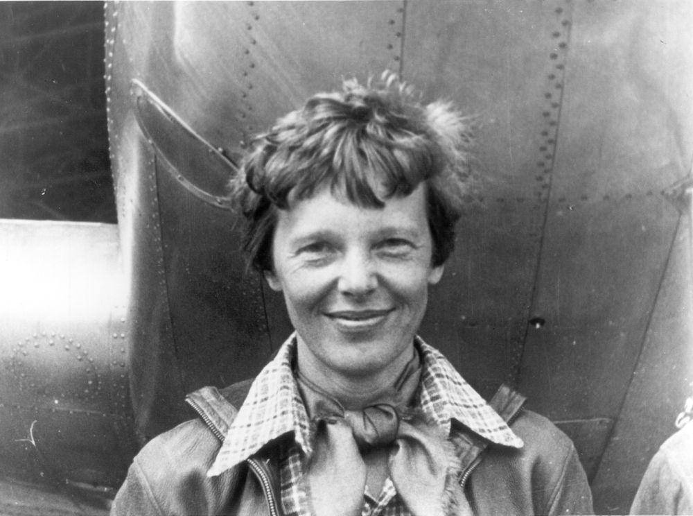 Amelia Earhart (commons.wikimedia.org/Underwood)
