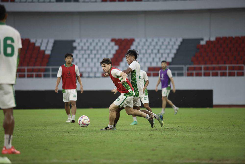 Para pemain PSS menjalani sesi latihan sebelum melakoni laga Liga 1. (Dok. Tim Media PSS)