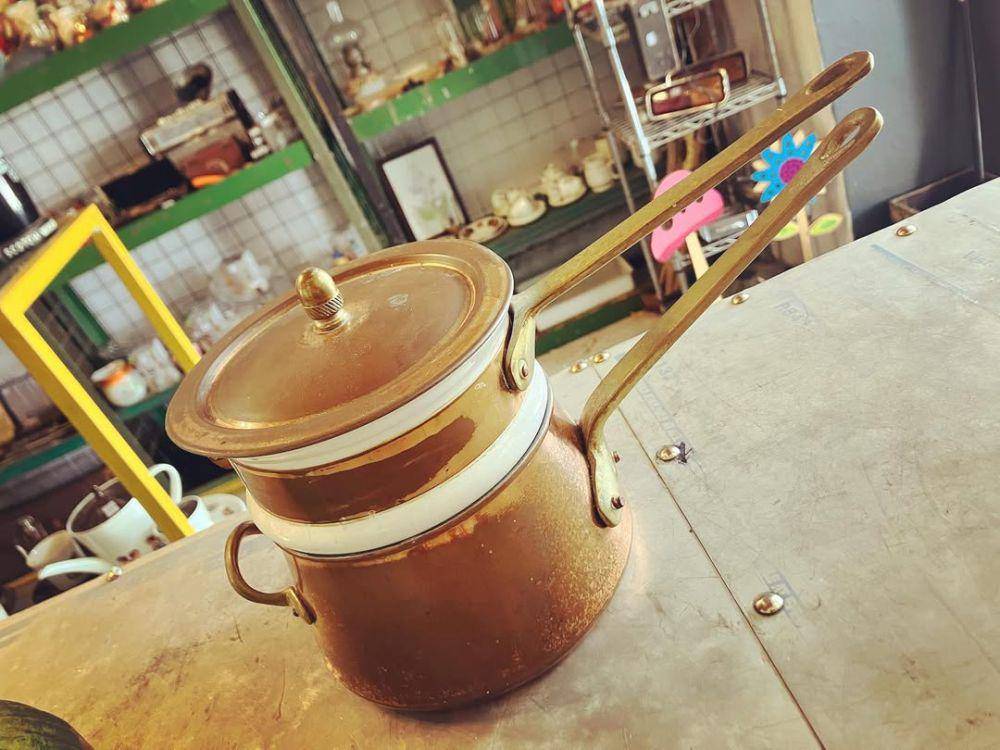 Ilustrasi metode double boiler (instagram.com/roeskasteel)