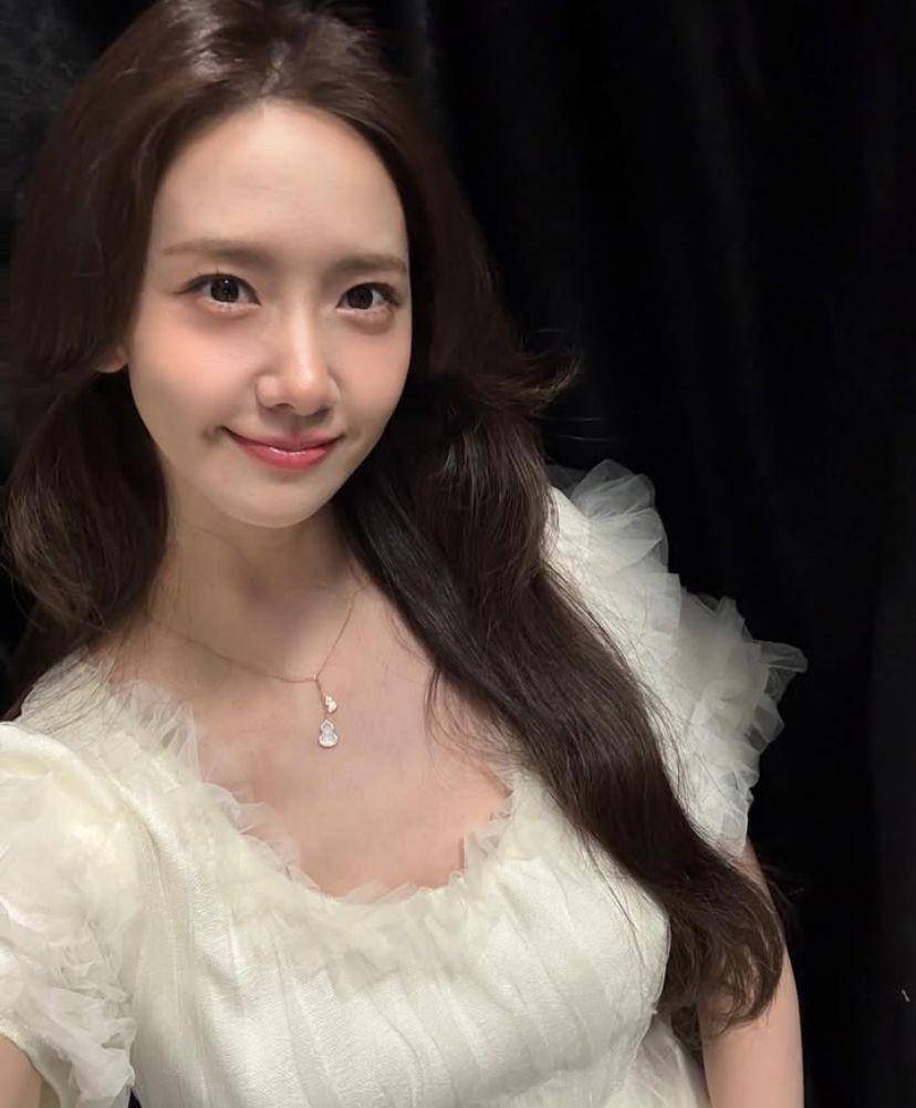 potret Yoona (Instagram.com/yoona___lim)
