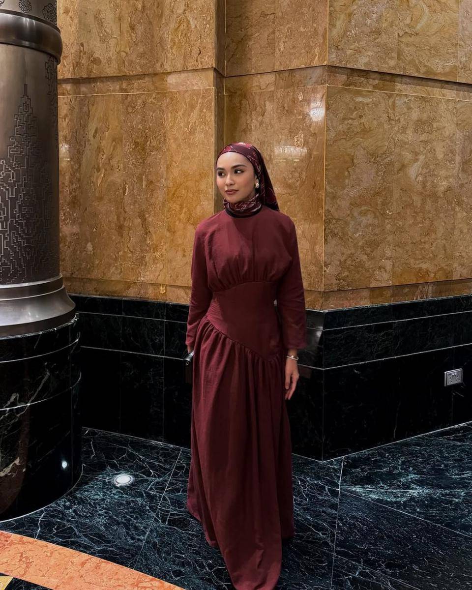 potret ide dress hijab buat bukber ala Sharifah Rose (instagram.com/sharifahrose_)
