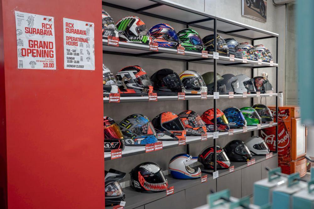 RCX Motogarage Ekspansi ke Surabaya, Sediakan Apparel Premium