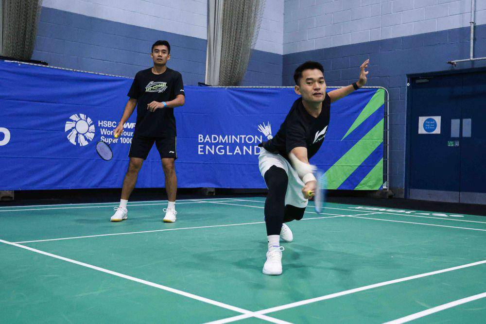 Leo Rolly Carnando/Bagas Maulana di sesi latihan jelang All England 2025 (dok.PP PBSI)