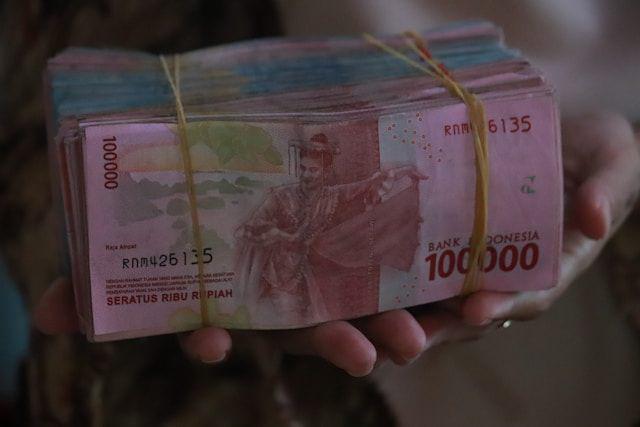 Syarat dan Cara Tukar Uang Baru di Bank Mandiri, Dijamin Aman!