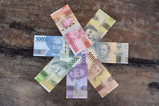 Syarat dan Cara Tukar Uang Baru di Bank BCA, Gak Ribet!