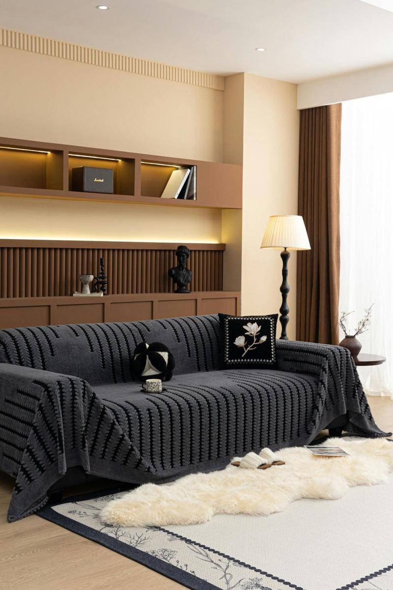 desain interior dengan accent lighting (pexels.com/SlipcoverKAS .COM)