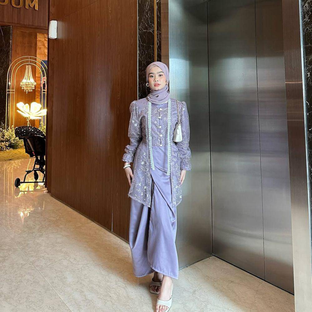 Inspirasi OOTD ala Nola Clara (instagram.com/nolaclr.a)