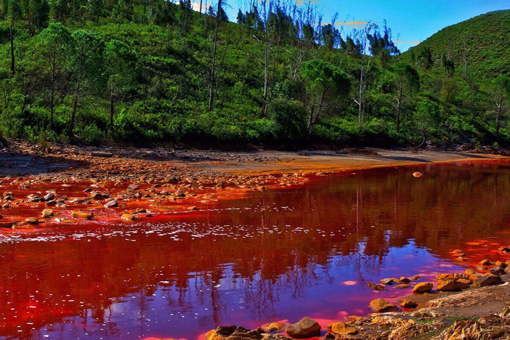 4 Fakta Menarik Sungai Rio Tinto, Kaya Mineral tapi Beracun!