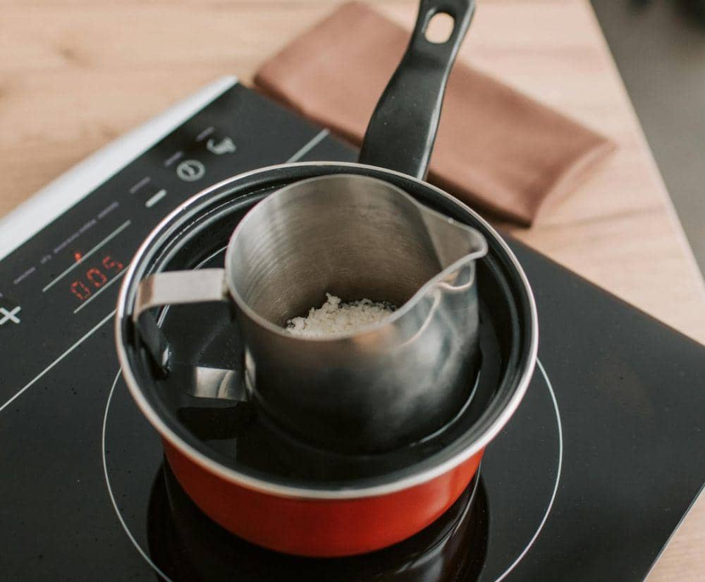 ilustrasi teknik double boiler (pexels.com/Vlada Karpovich)