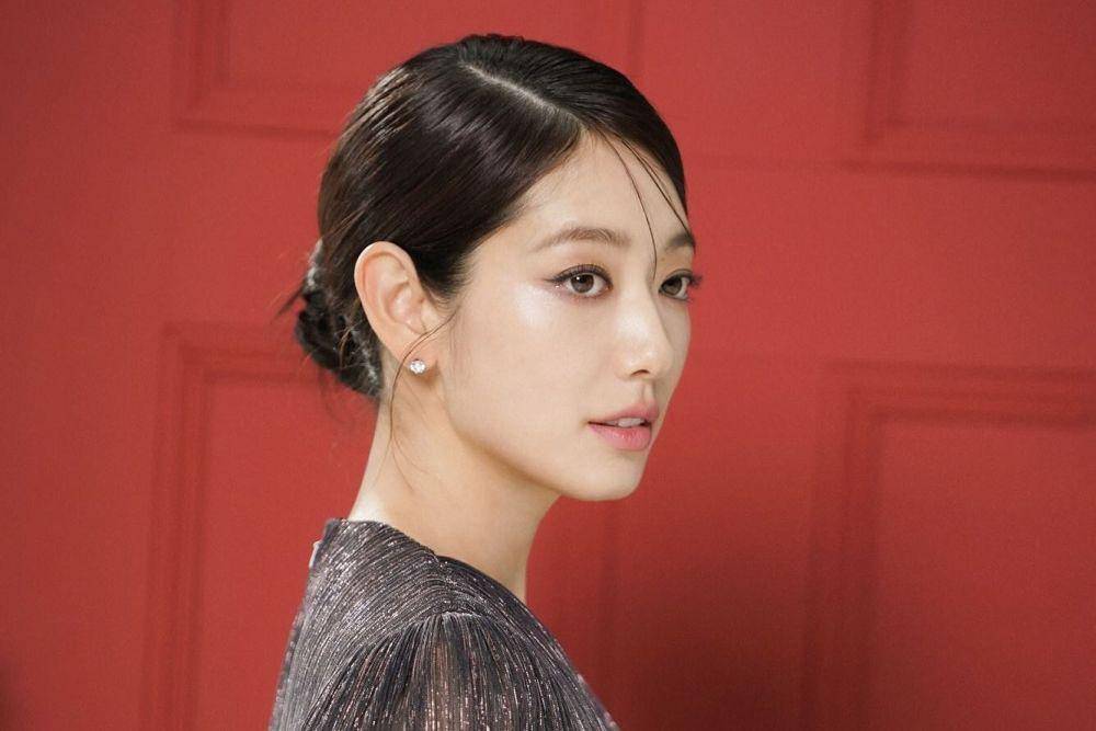 Park Shin Hye (instagram.com/ssinz7)