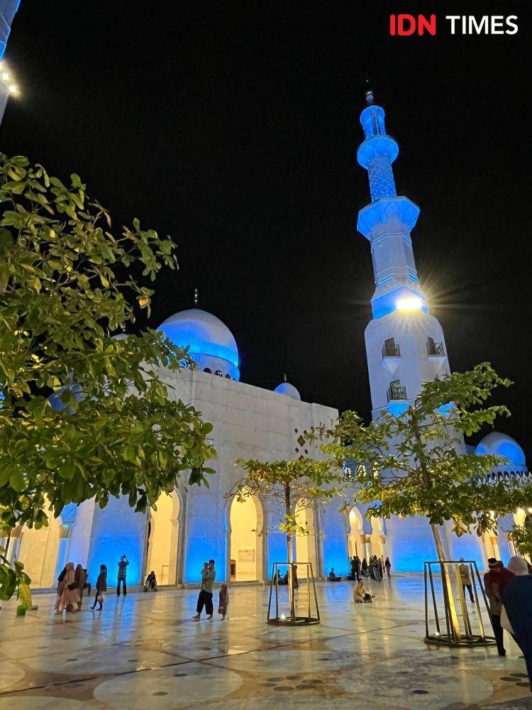 Potret Masjid Raya Sheikh Zayed Solo (IDN Times/Dewi Suci Rahayu)