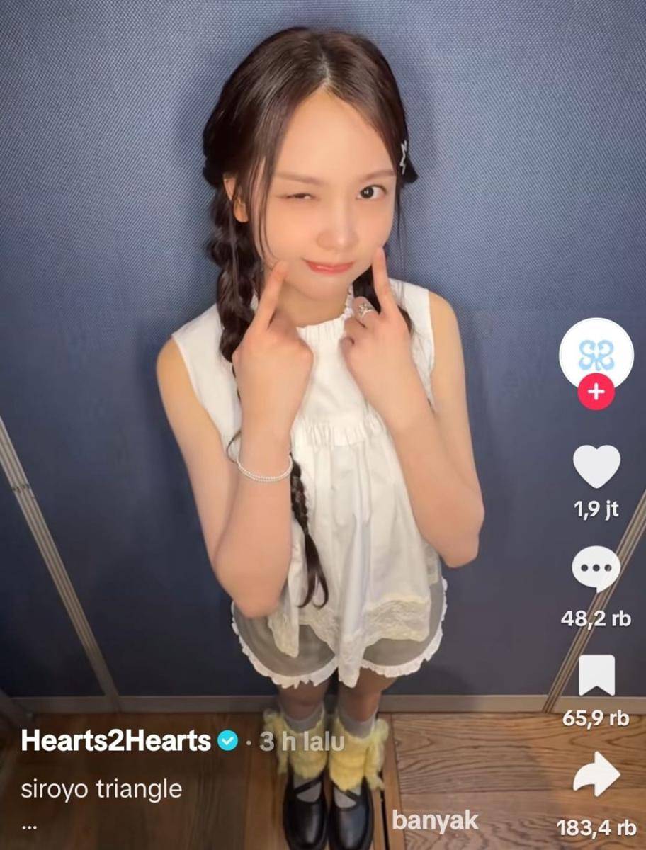 Carmen buat tren popo siroyo bareng member Hearts2Hearts (tiktok.com/hearts2hearts)