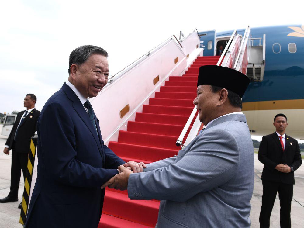 Prabowo Lepas Sekjen Partai Komunis Vietnam Tinggalkan Indonesia