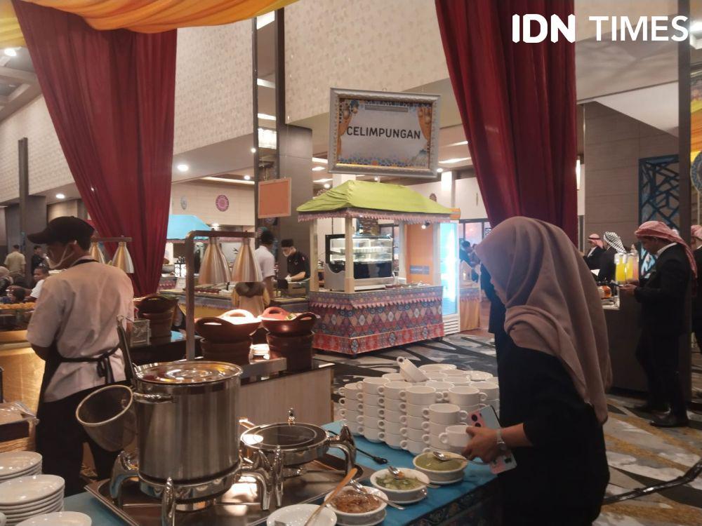 Berburu Menu AYCE di Hotel Sambil Cicip Celimpungan Khas Palembang