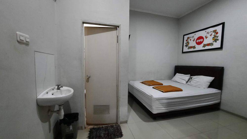 ilustrasi kamar mandi hotel dekat pintu masuk (Dok. Pribadi/Fatma Roisatin)
