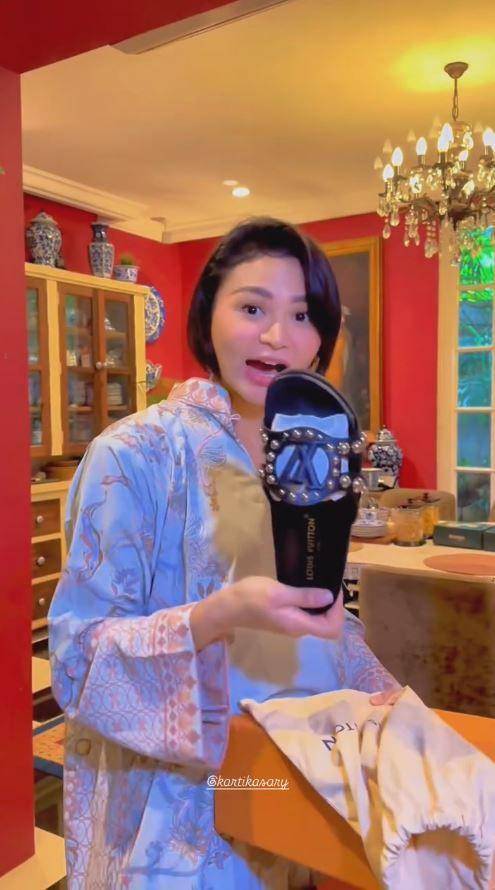 ulang tahun Kartika Sary adik Kris Dayanti (Instagram.com/krisdayantilemos)