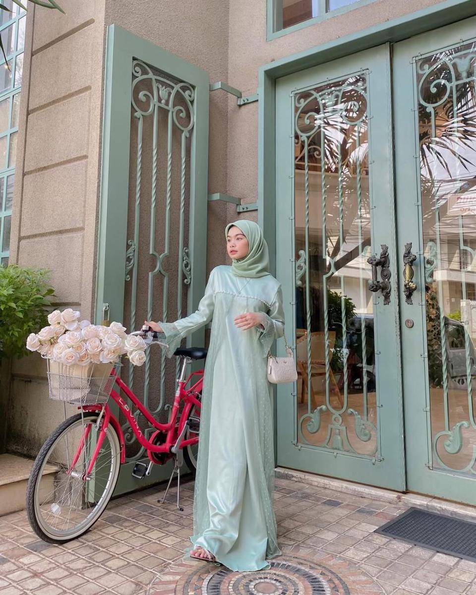 Inspirasi OOTD ala Nola Clara (instagram.com/nolaclr.a)