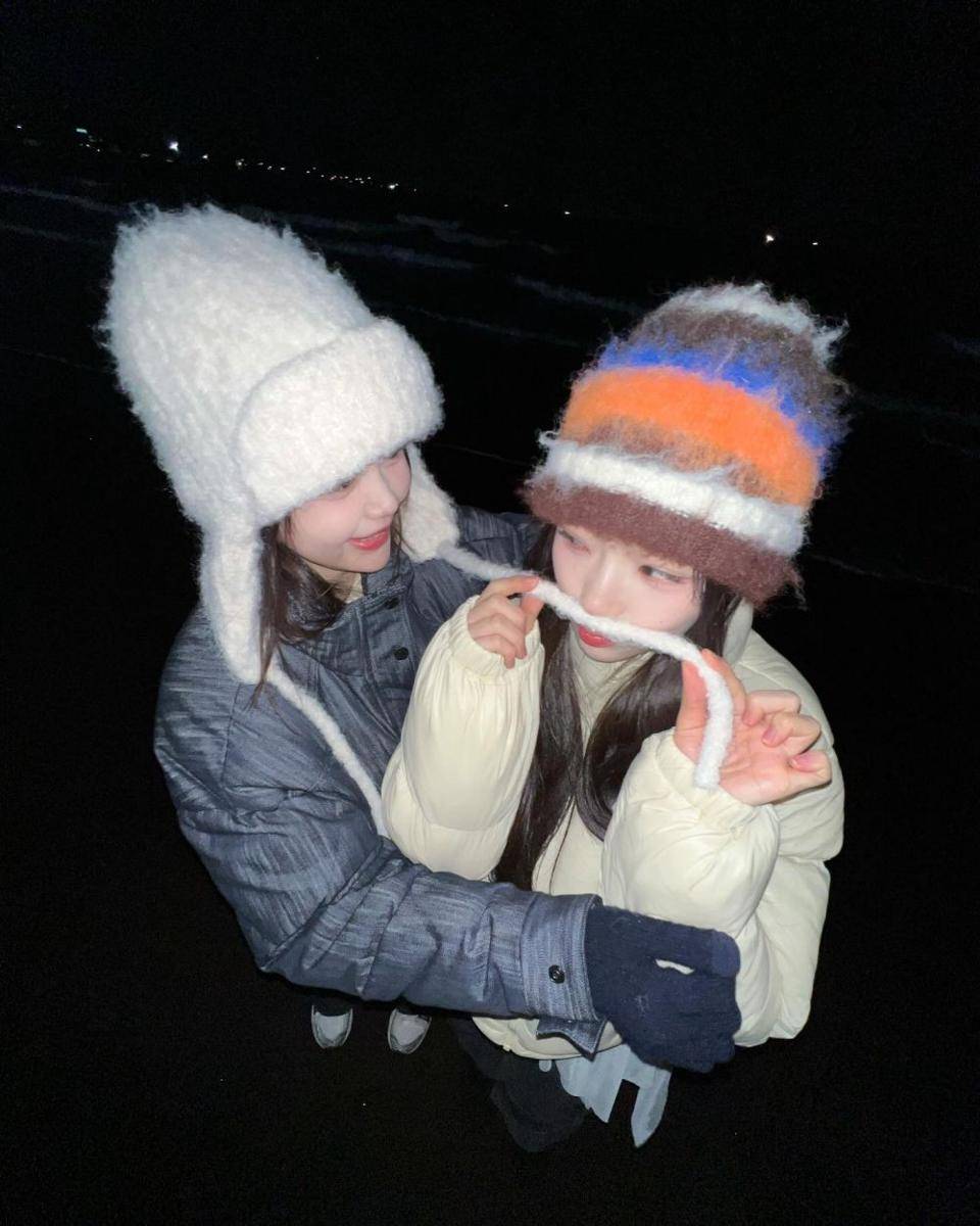 Carmen dan Stella Hearts2Hearts (instagram.com/hearts2hearts)