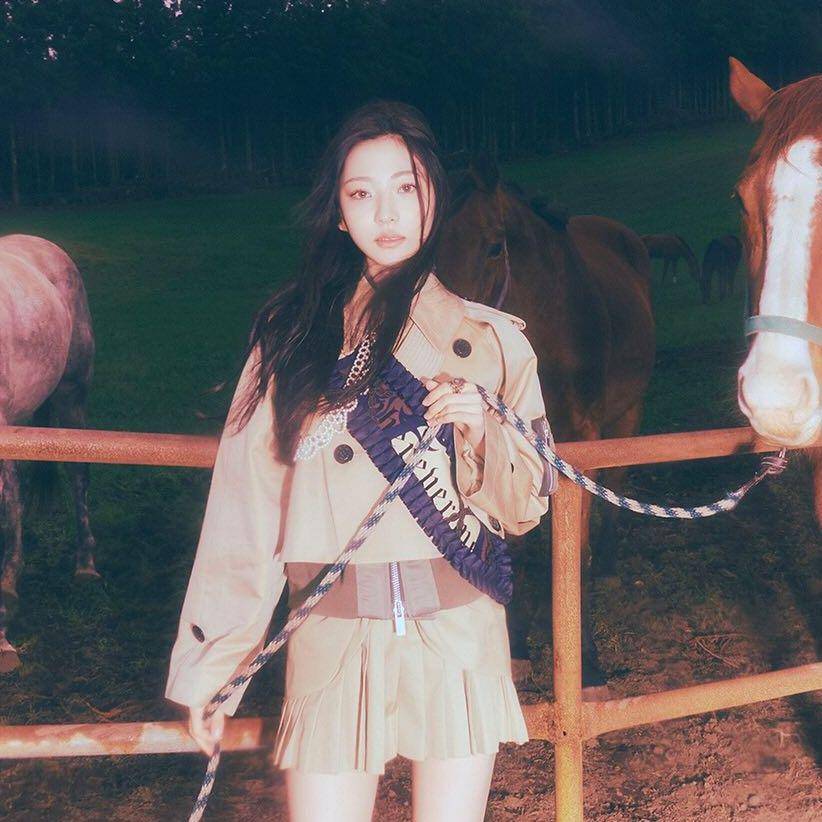 Stella Hearts2Hearts (instagram.com/hearts2hearts)