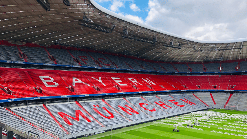 ilustrasi stadion allianz arena milik Bayern Muenchen (unsplash.com/SauravRastogi)