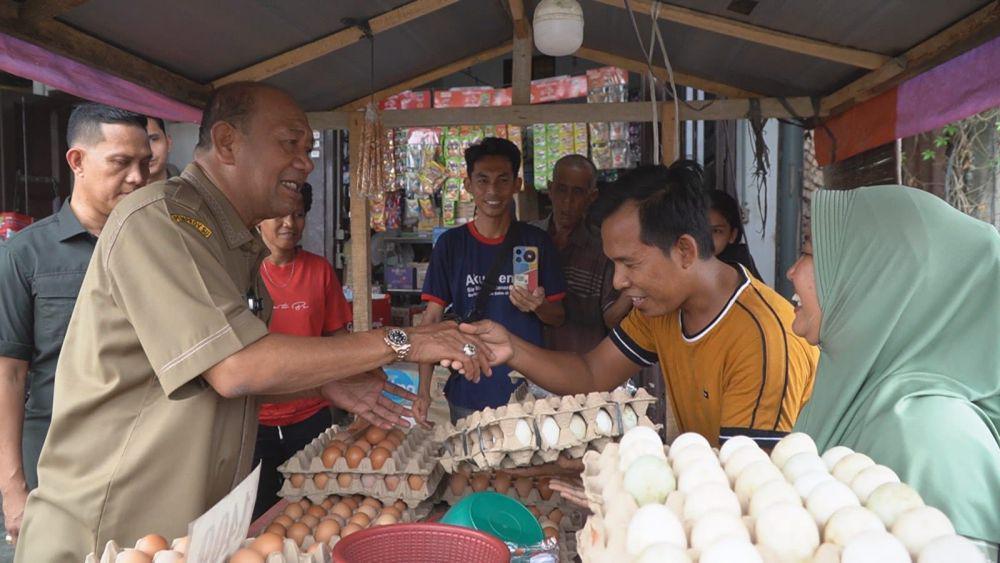 Bupati Ondim Sidak Pasar dan Pelayanan Rumah Sakit di Tanjung Pura
