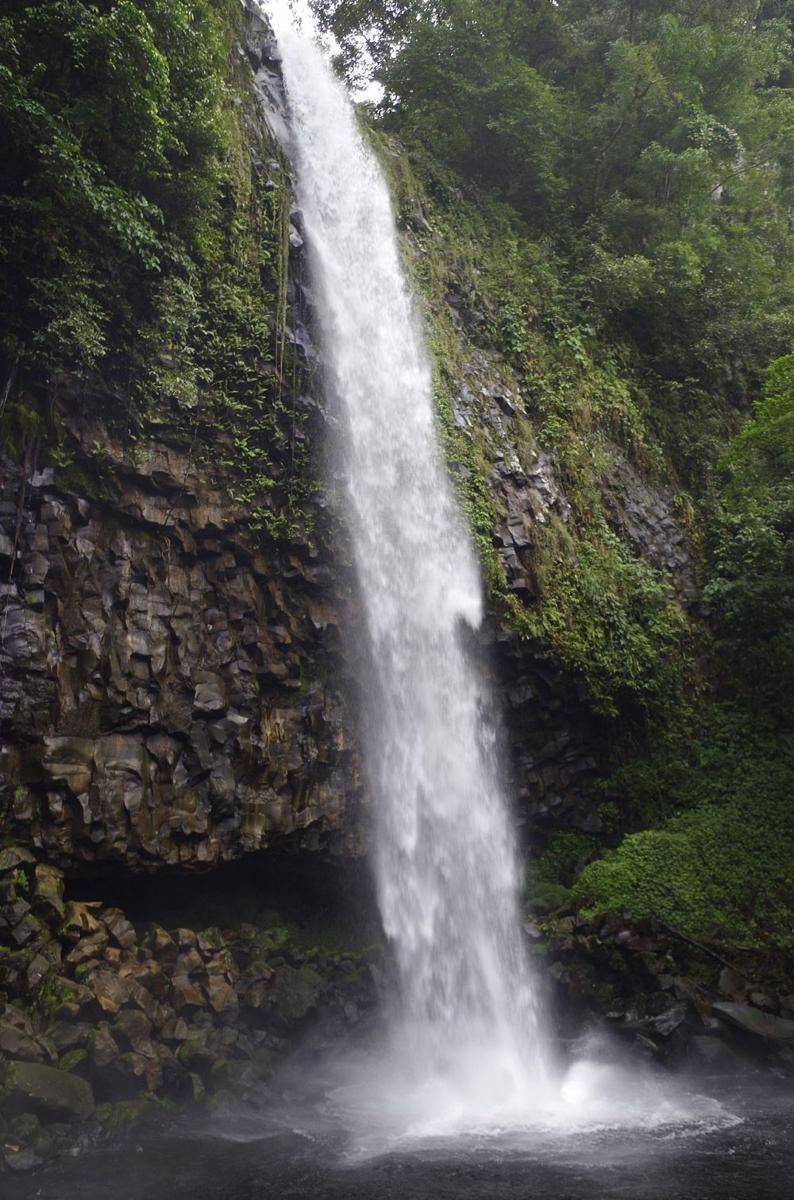 Lembah Anai (https://id.wikipedia.org)