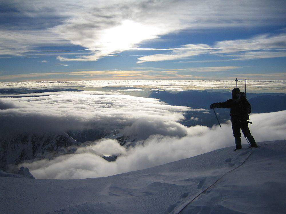 potret pendaki di Gunung Mont Blanc (commons.wikimedia.org/Yannick Puybaret)